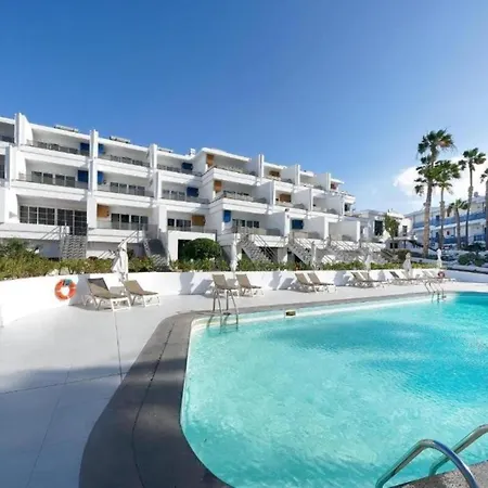 Two Bedrooms With Pool, Wifi, Ac, 500m From The Beach In Puerto Del Carmen *