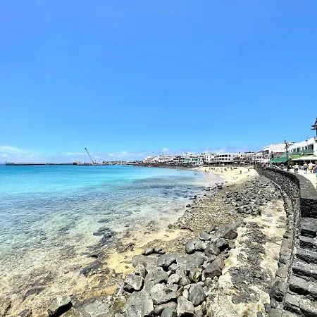 Two Bedrooms With Pool, Wifi, Ac, 500m From The Beach In Puerto Del Carmen *