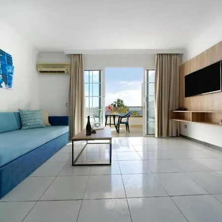 Two Bedrooms With Pool, Wifi, Ac, 500m From The Beach In Puerto Del Carmen Appartement *