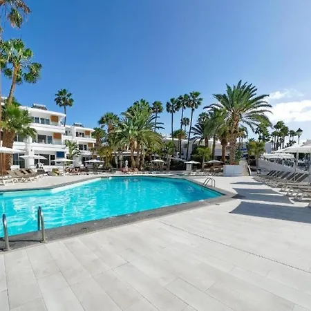 Two Bedrooms With Pool, Wifi, Ac, 500m From The Beach In Puerto Del Carmen *